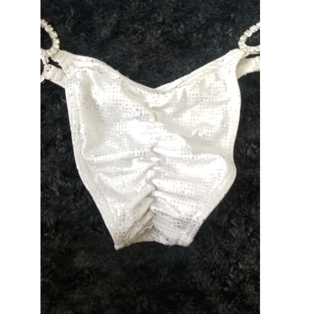 Custom Competition Bikini - Picture 2 of 5